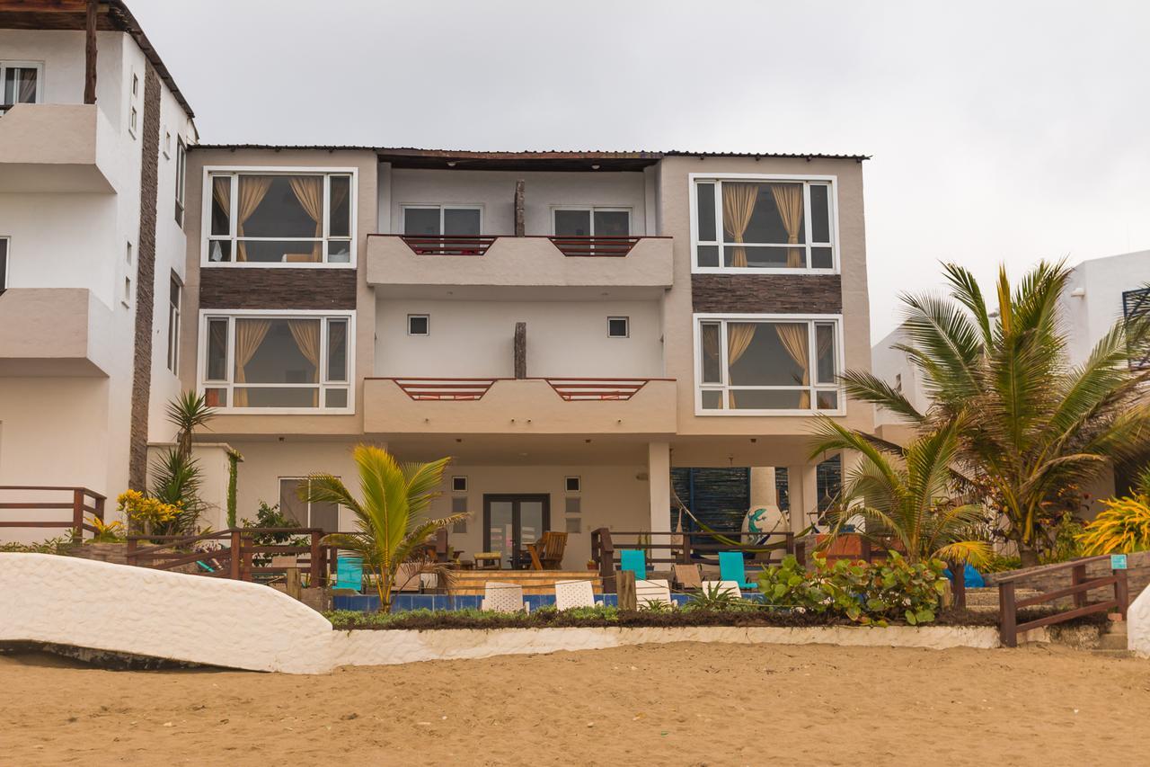 Sanctuary Puerto Cayo Lodge Exterior photo